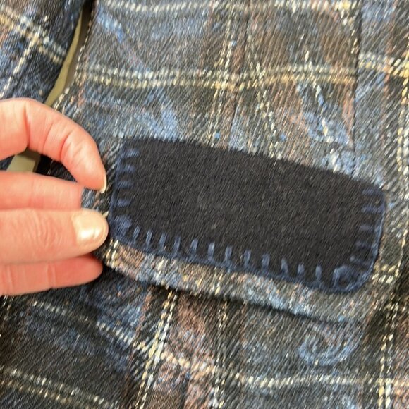 Classic Basler Wool Plaid Blazer - Picture 15 of 16